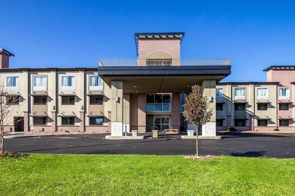 Quality Inn Milwaukee- Брукфілд Екстер'єр фото